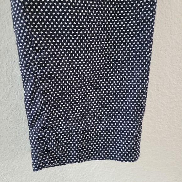 Banana Republic Petite Women's Navy and White Cropped Hampton Pants Size 4P - Picture 5 of 7